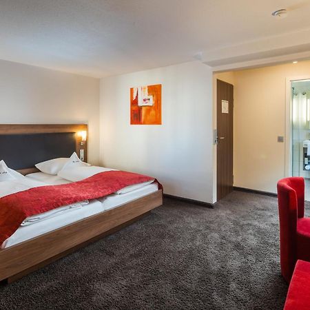 Köngen Hotel Schwanen מראה חיצוני תמונה
