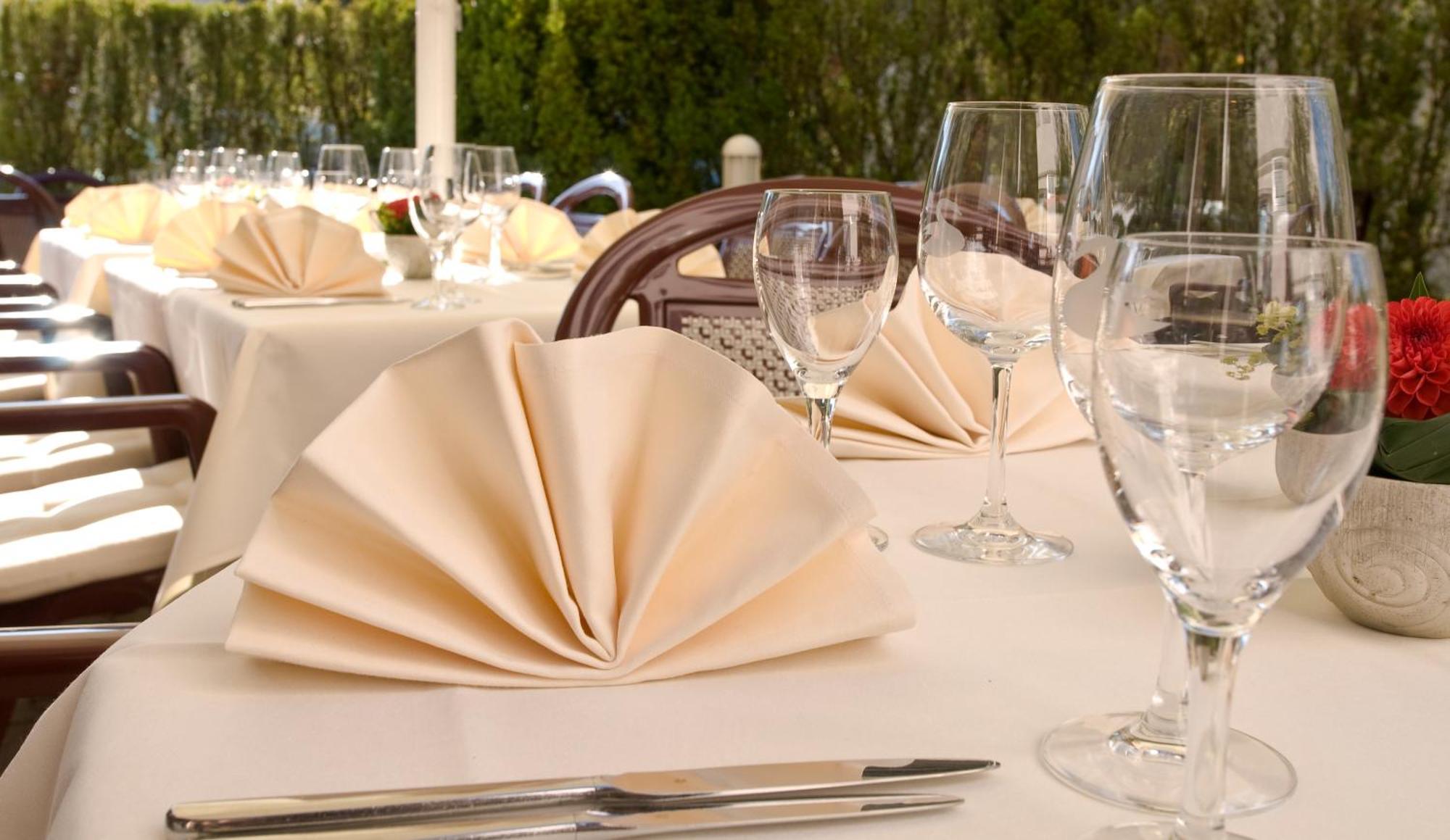 Köngen Hotel Schwanen מראה חיצוני תמונה
