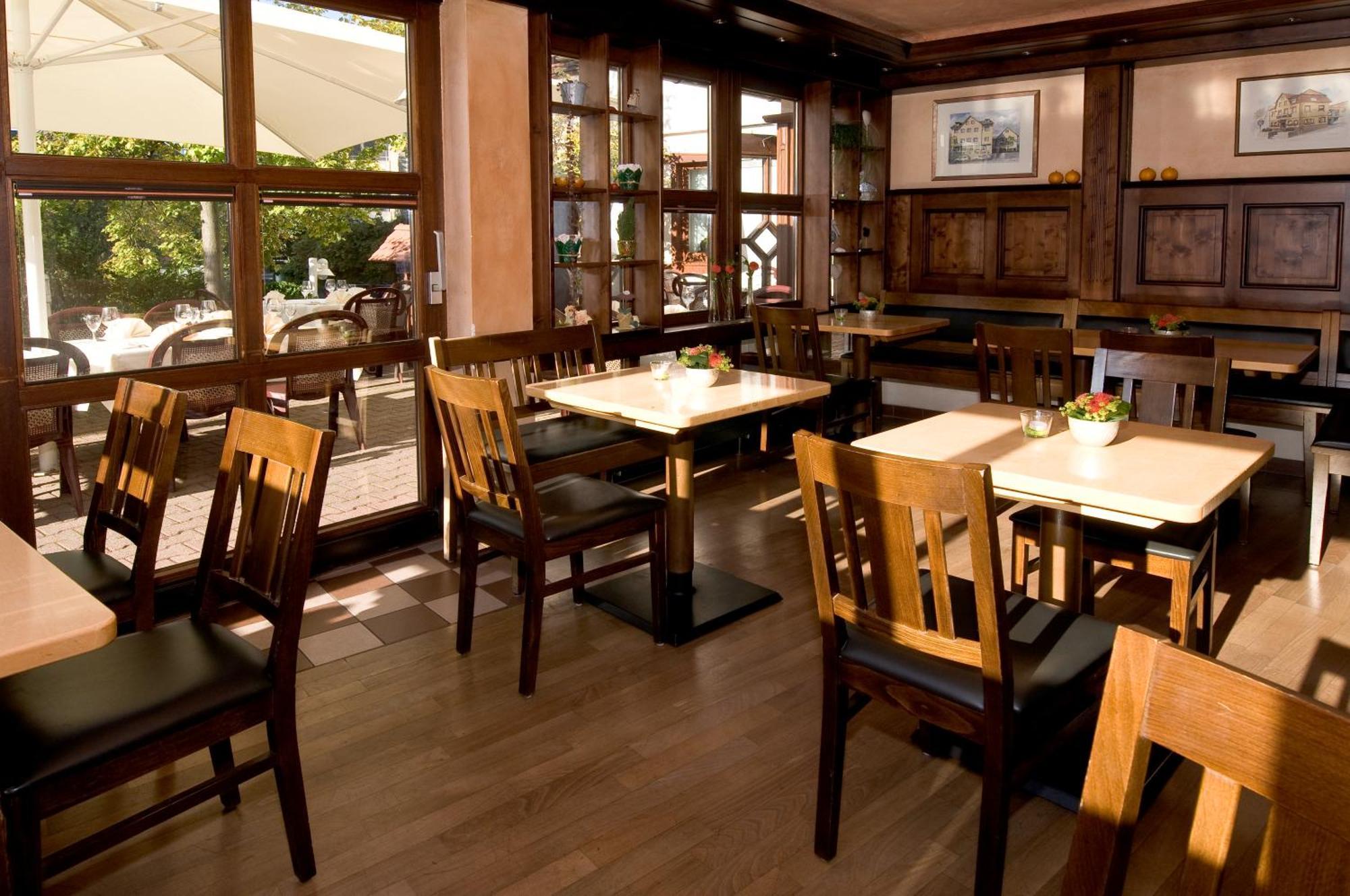 Köngen Hotel Schwanen מראה חיצוני תמונה
