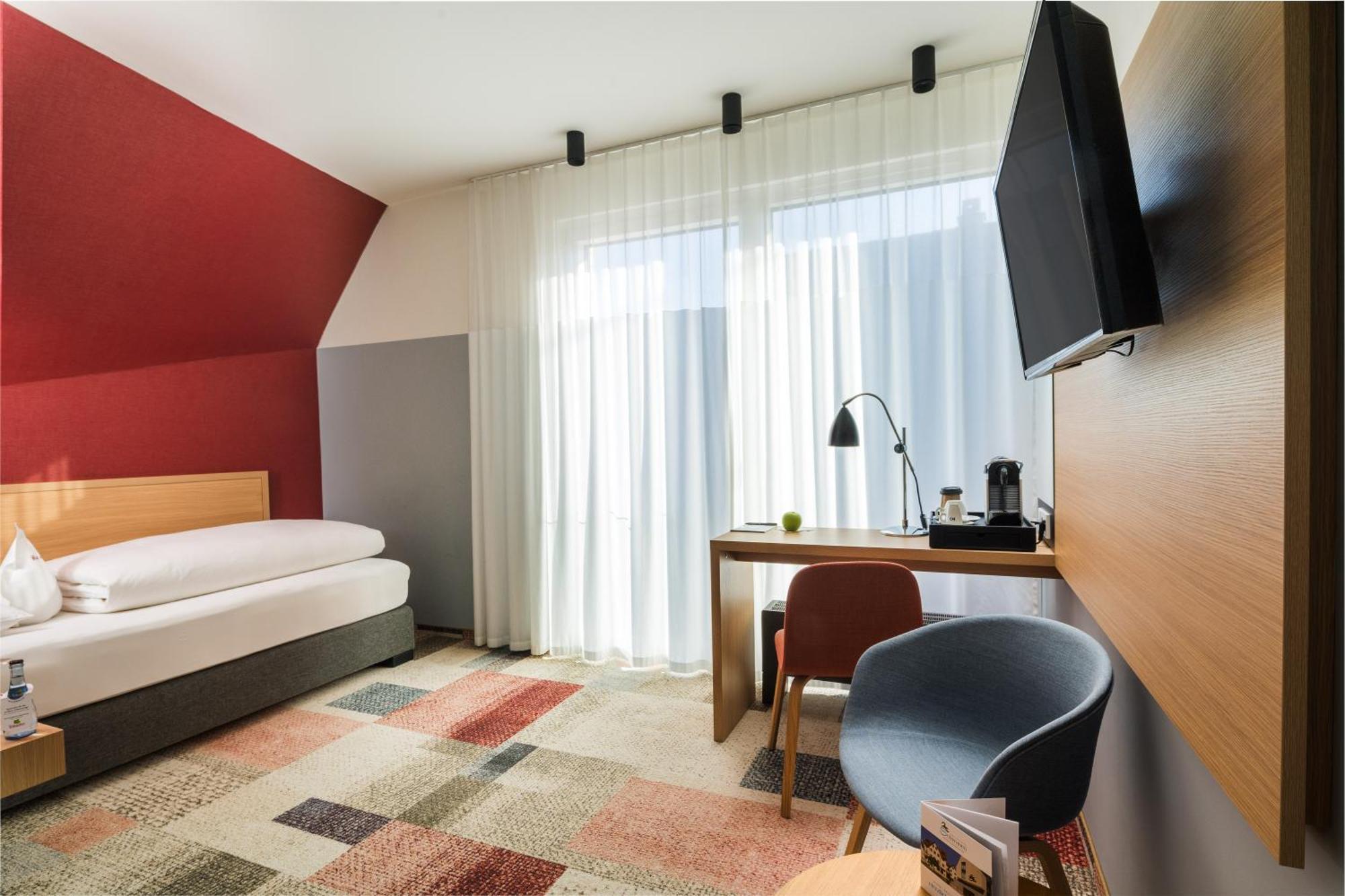 Köngen Hotel Schwanen מראה חיצוני תמונה
