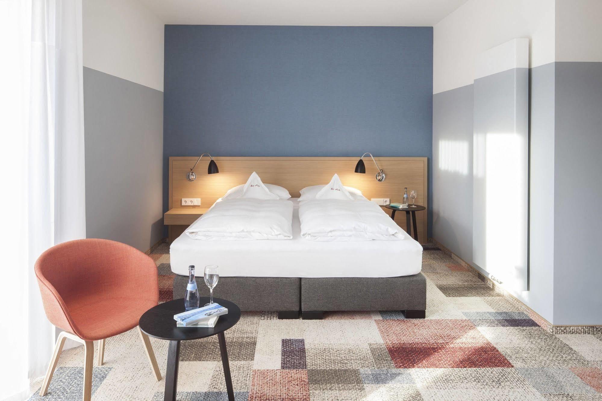 Köngen Hotel Schwanen מראה חיצוני תמונה